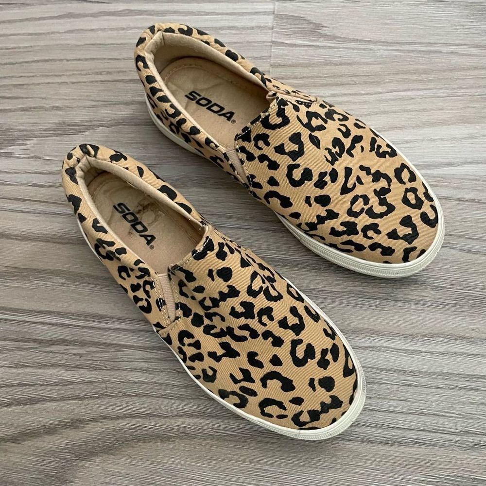 SODA Hike Casual Sneaker (Bobcat Tan)